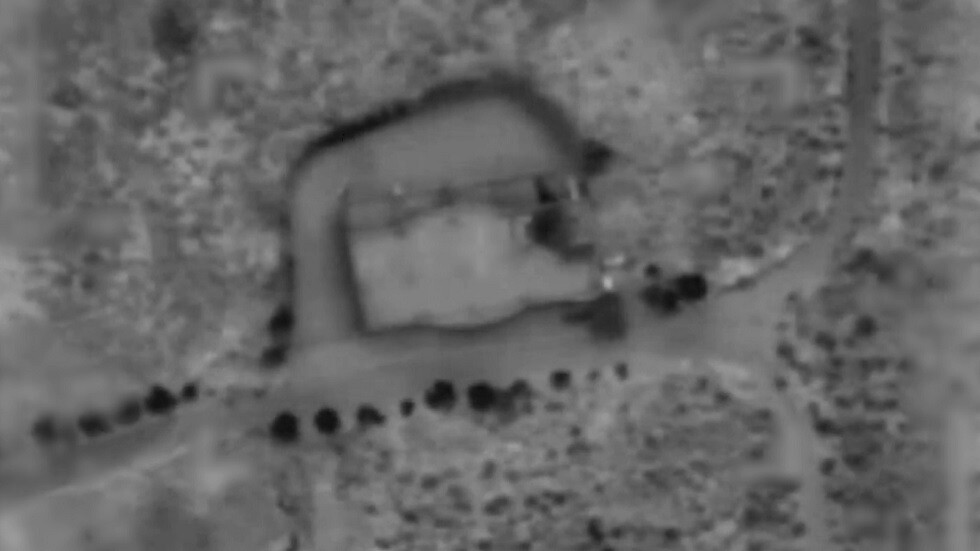 الجيش الإسرائيلي يقصف منظومة صواريخ أرض جو متقدمة وأهدافا تابعة لحزب الله في لبنان (فيديو)