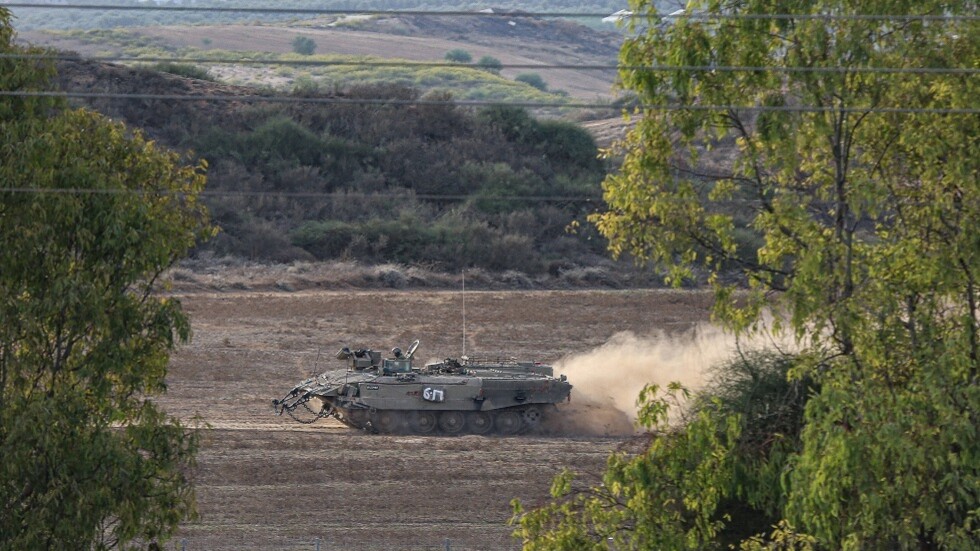 الجيش الإسرائيلي يزج فرقتين عسكريتيين في المعارك لتوسيع عملياته في منطقتي "الزيتون" وجباليا (فيديو)