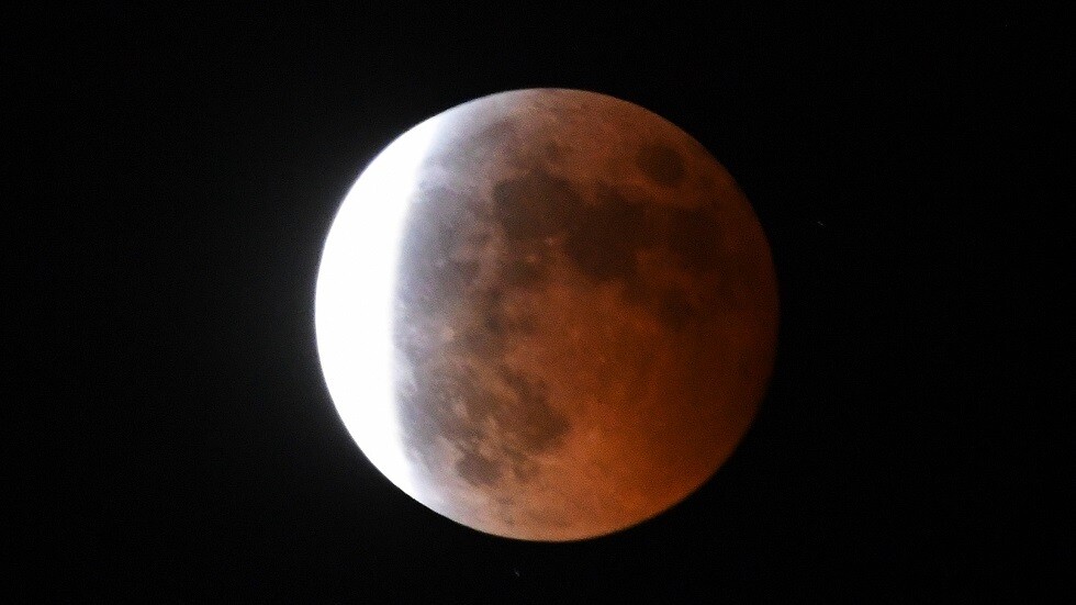 بيلاروس تنضم لمشروع المحطة القمرية العلمية