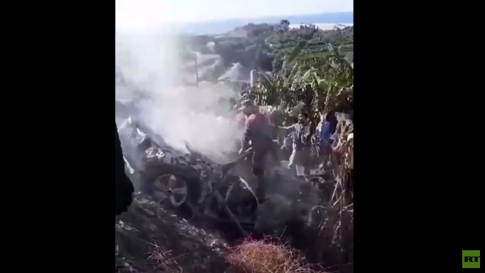 مراسلتنا: مقتل عدد من الأشخاص إثر استهداف مسيرة إسرائيلية لسيارة مدنية جنوب لبنان (فيديو)
