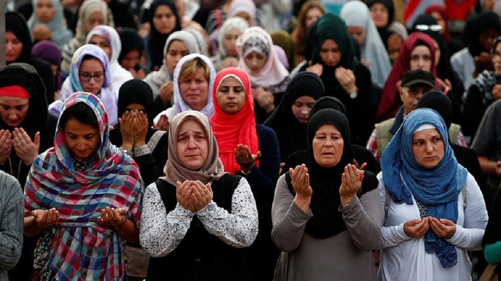 ألمانيا تدعو مسلميها إلى 