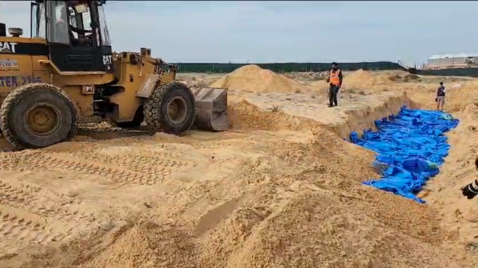 حكومة غزة: ارتفاع عدد القتلى في غزة جراء الحرب الإسرائيلية إلى 14532 بينهم نحو 6000 طفل