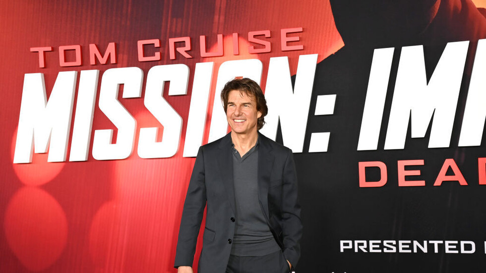 توم كروز ينقذ وكيلته مها دخيل من الإعفاء من منصبها لاتهامها إسرائيل بـ"الإبادة الجماعية"