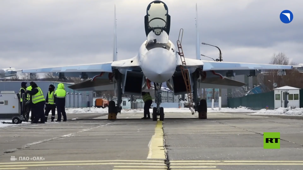 تسليم دفعة جديدة من مقاتلات الجيل الرابع 