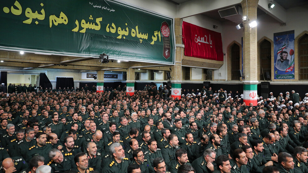 الحرس الثوري الإيراني يعلق على الهدنة المؤقتة بين