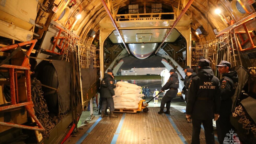 الطوارئ الروسية ترسل طائرة مساعدات إضافية لسكان غزة