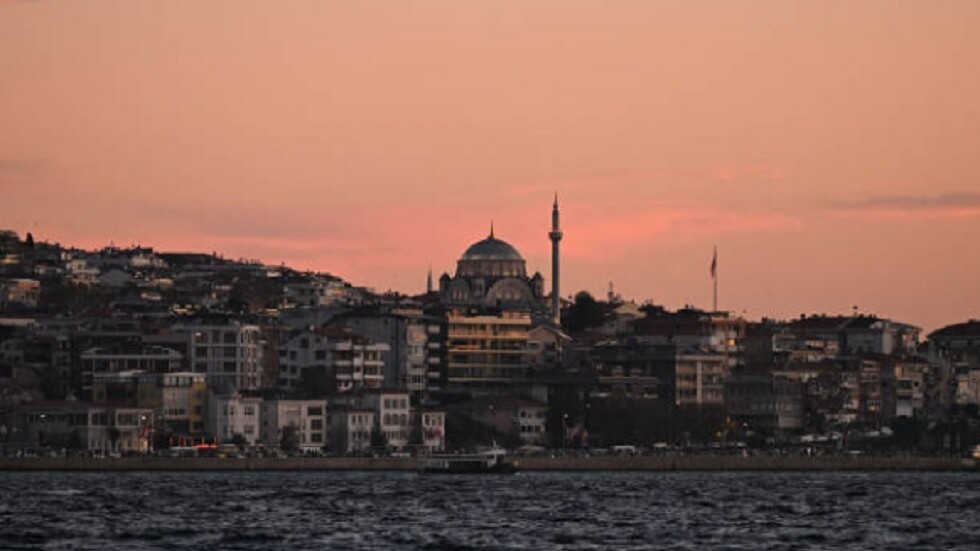 ميقاتي يلتقي أردوغان في إسطنبول لبحث التطورات في المنطقة