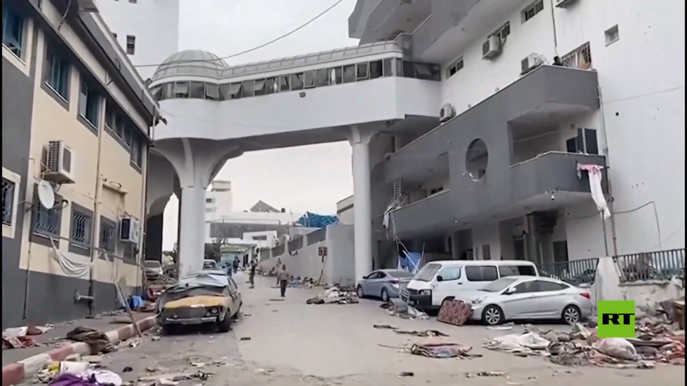 الهدنة في غزة تكشف حجم الدمار بمستشفى "الشفاء" بعد الاقتحام الإسرائيلي