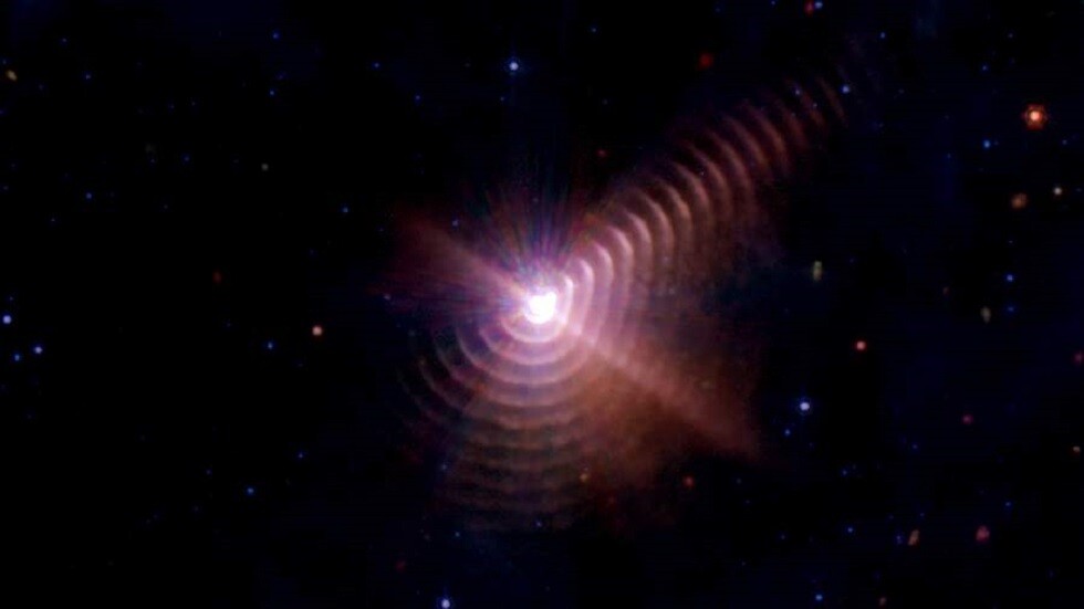 عالم روسي يطرح فرضية عن مصدر الشعاع الكوني المكتشف