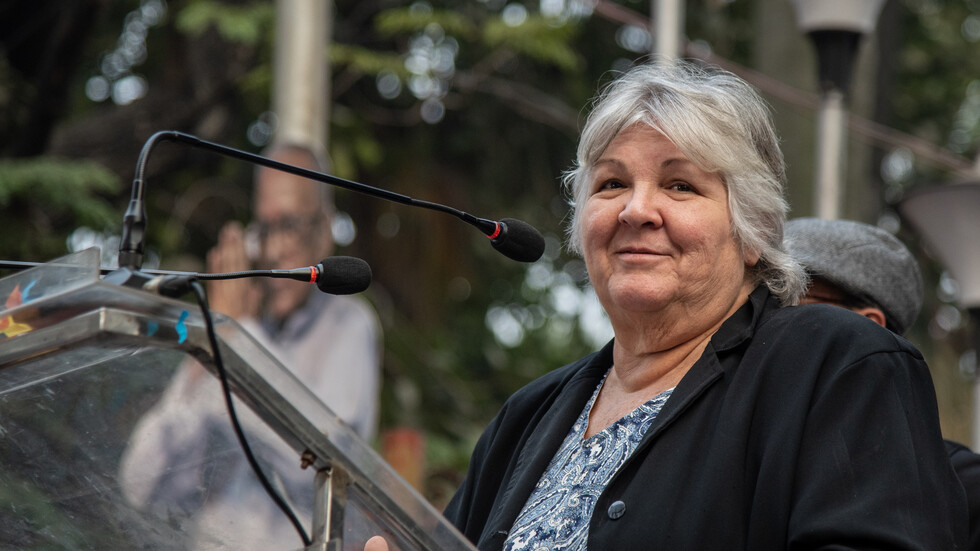 ابنة غيفارا تصل إلى لبنان للتضامن مع قناة "الميادين"