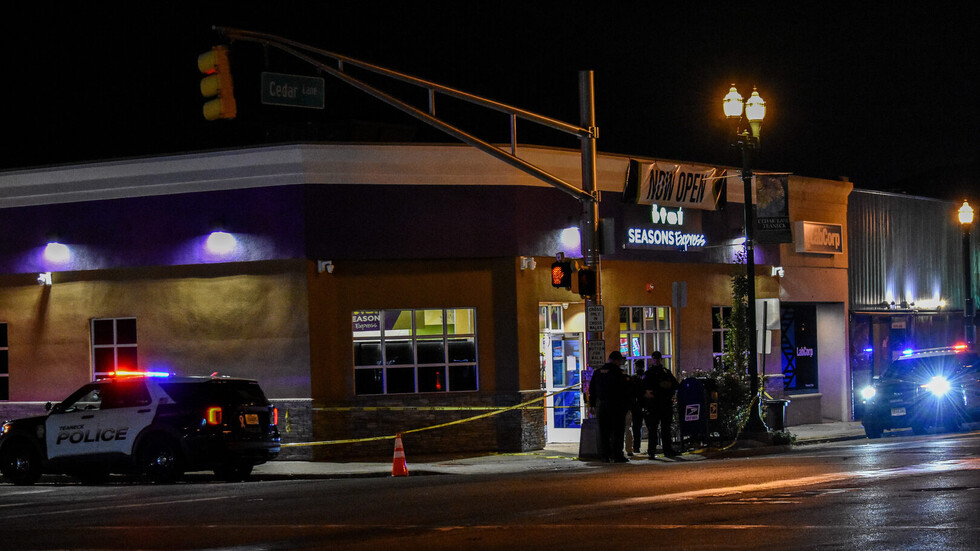 "شخص متدين وعانى من مشاكل سابقا".. الكشف عن تفاصيل حول المشتبه به بإطلاق النار على 3 طلاب فلسطينيين