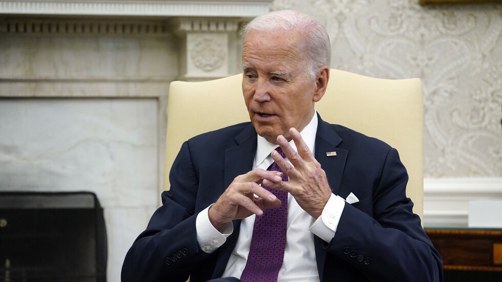 بايدن: لن نتخلى عن العمل لتحقيق حل الدولتين