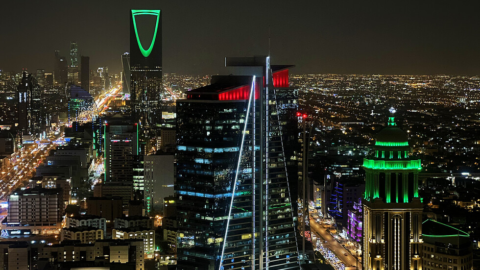 السعودية.. صندوق الاستثمارات العامة يحصل على قرض بـ5 مليارات دولار