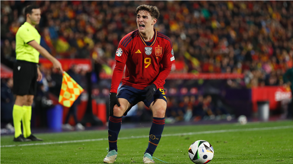 برشلونة يعلن عن تطور جديد في إصابة غافي