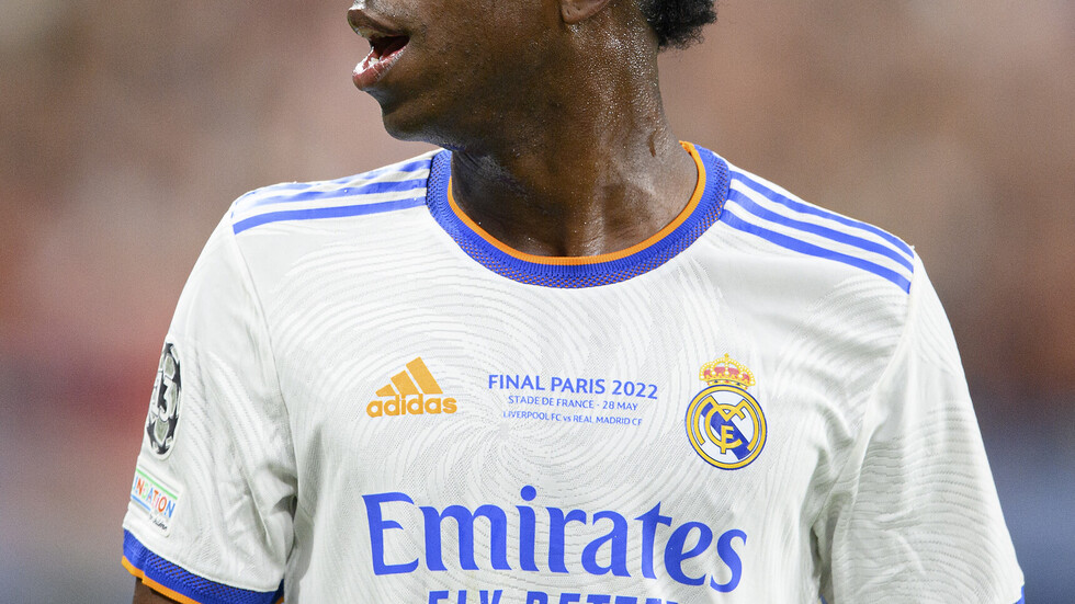 ريال مدريد يغير استراتيجيته بعد "فيروس الفيفا"