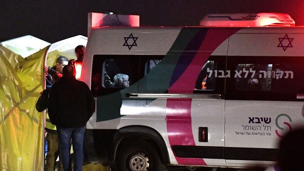 "كتائب المجاهدين" الفلسطينية تعلن مقتل أسرى عائلة بيباس والمجموعة الأسرة في قصف إسرائيلي على غزة