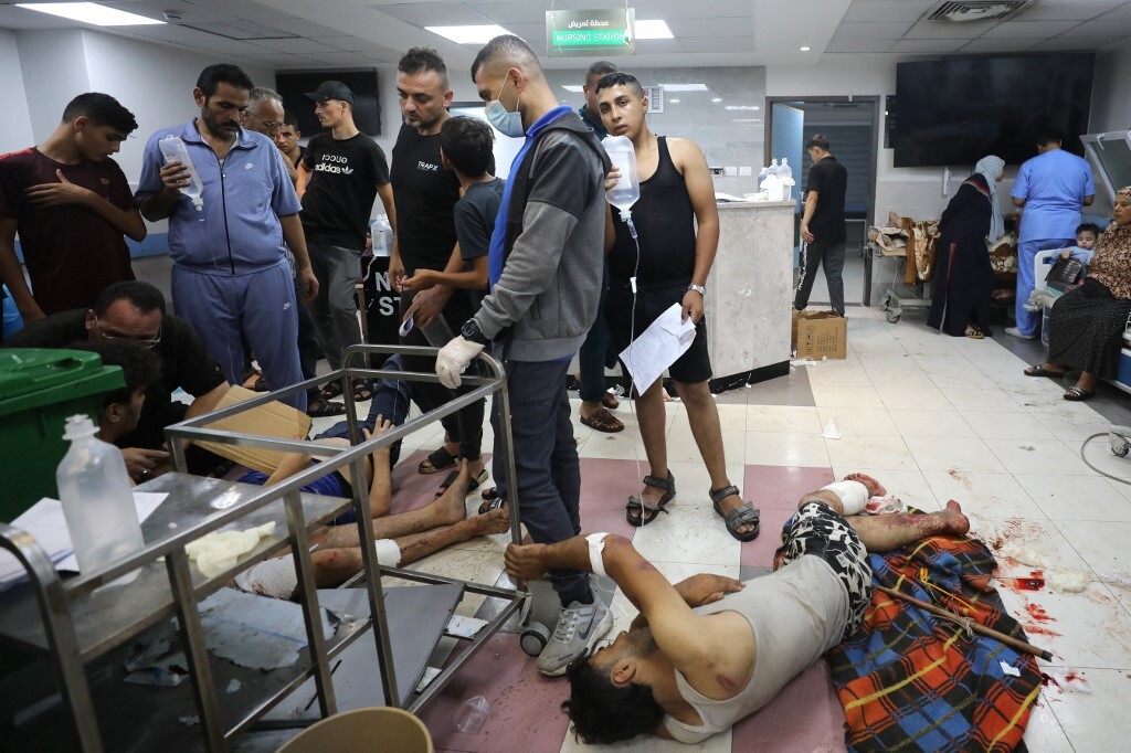 مدير مشافي غزة يؤكد عجز القطاع الصحي عن تقديم خدماته للجرحى وتردي الأوضاع الصحية في مشافي القطاع