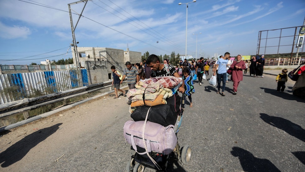 شهود: الجيش الإسرائيلي يكذب بأن مناطق شمال غزة خالية من سكانها ويتذرع بذلك لتنفيذ مجازر جديدة