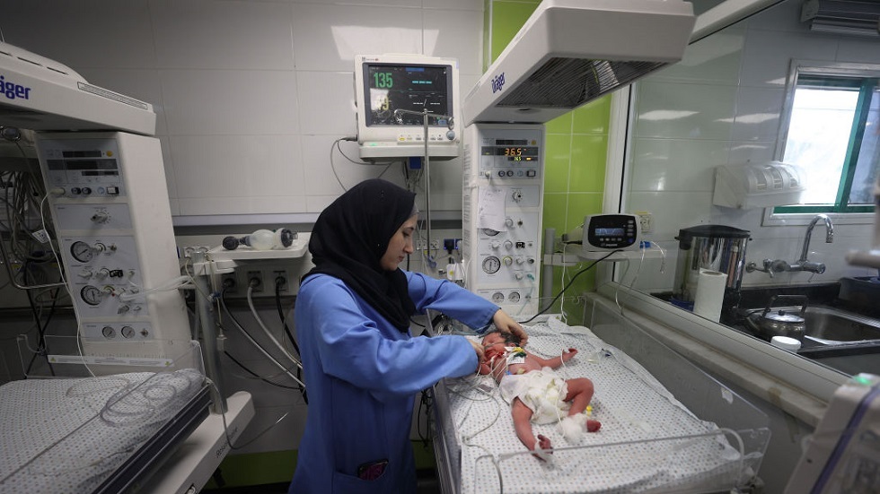 صحة غزة تنفي توصلها إلى اتفاق مع الجيش الإسرائيلي حول الأطفال الخدج في مستشفى الشفاء