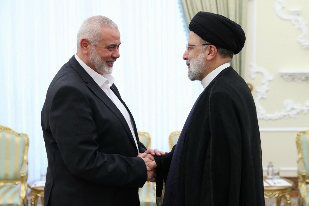 مسؤول إيراني يفند ما تداولته وسائل إعلام حول مادار في لقاء المرشد الإيراني وهنية
