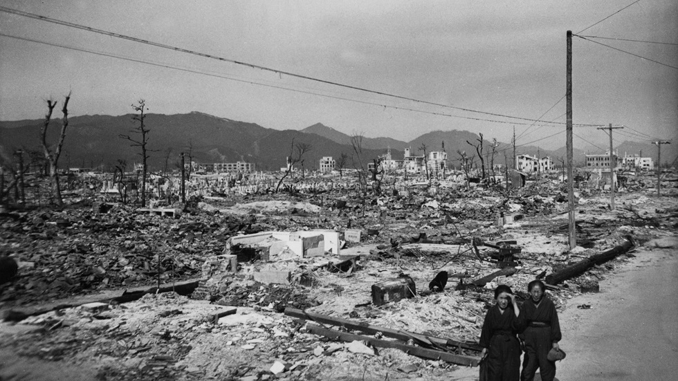 الاستخبارات الخارجية الروسية: الولايات المتحدة تجبر اليابان على نسيان مأساة هيروشيما