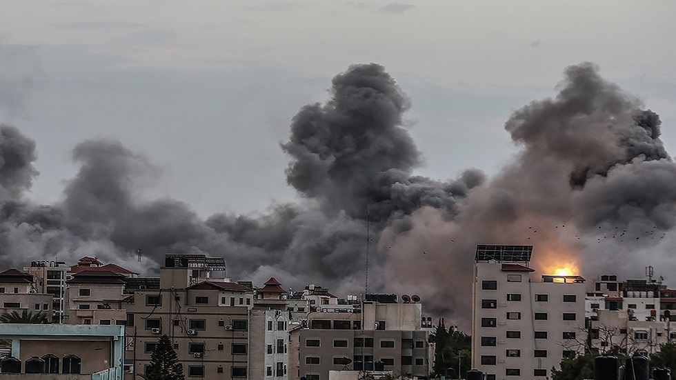 وزارة الصحة في غزة: مقتل 32 شخصا من عائلة واحدة بينهم 19 طفلا في غارة إسرائيلية بمخيم جباليا