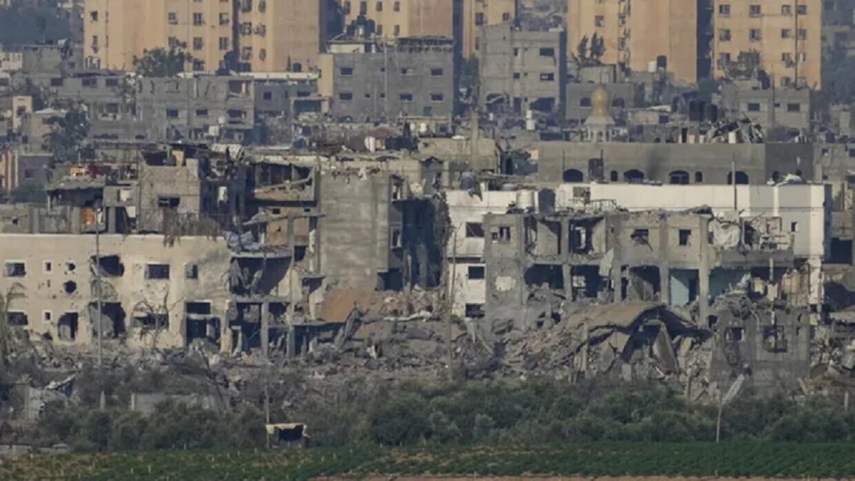 مقتل 8 فلسطينيين في قصف إسرائيلي استهدف منزلا في مخيم النصيرات بغزة