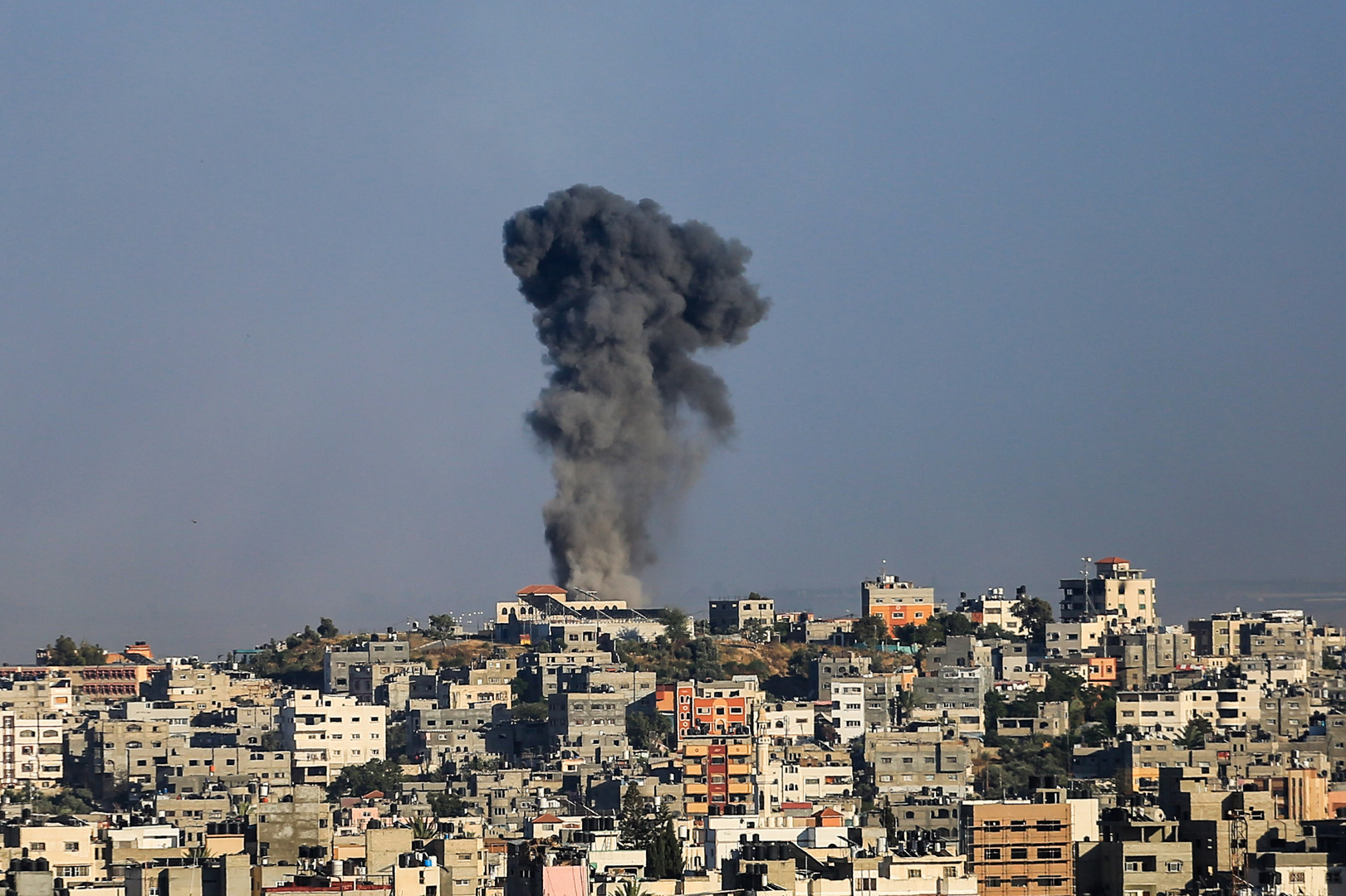 جنود إسرائيليون ينشرون مشاهد صوروها من داخل فلل فارهة في غزة (فيديو)