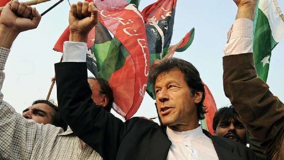 محكمة باكستانية تقضي بعدم شرعية محاكمة رئيس الوزراء السابق عمران خان بالسجن