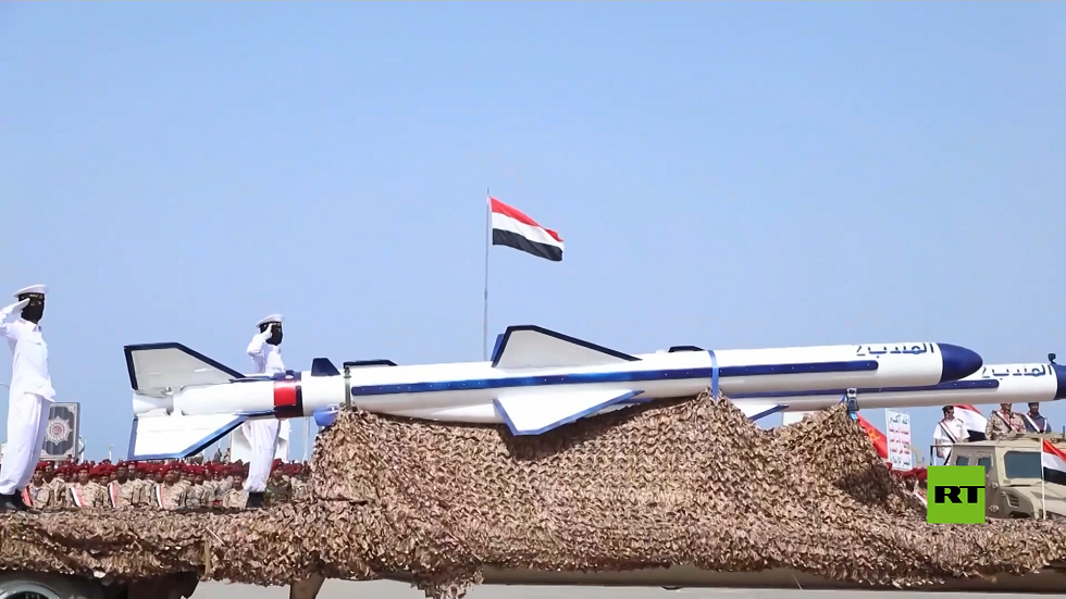الحوثيون يعلنون استهداف مواقع عسكرية في إيلات بدفعة من الصواريخ المجنحة