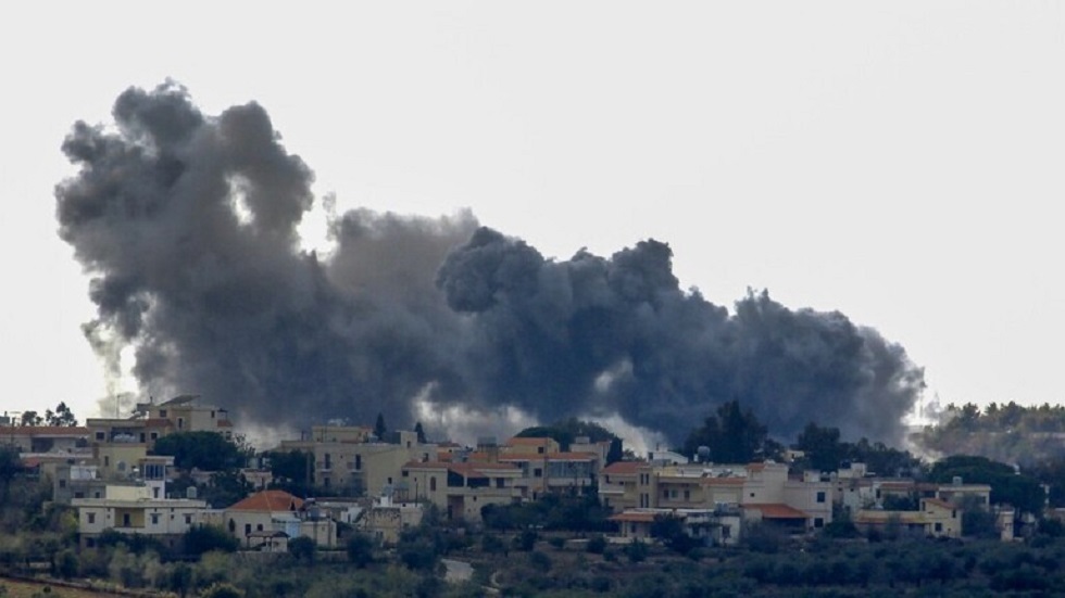 الجيش الإسرائيلي يعلن قصف أهداف تابعة لـ "حزب الله" اللبناني
