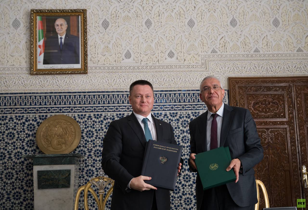 روسيا والجزائر توقعان على بروتوكول تعاون قضائي
