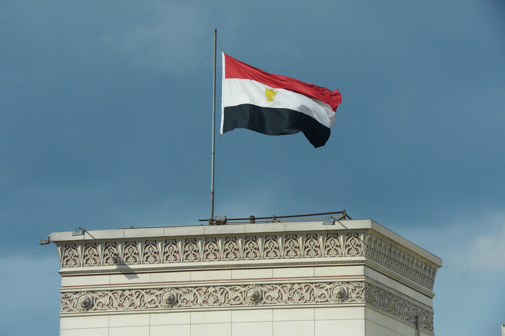 مفكر سياسي مصري: جو بايدن أسوأ رئيس حكم الولايات المتحدة وصهيوني حتى النخاع