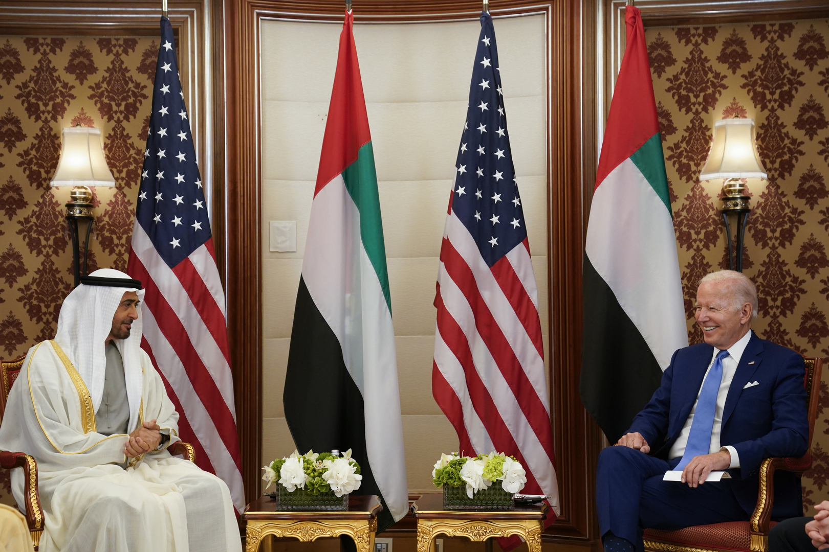 البيت الأبيض: بايدن ورئيس الإمارات يناقشان حرب غزة ويرحبان باتفاق الأسرى والهدنة