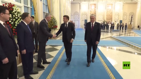 مشاهد من مراسم الاستقبال الرسمي لرئيس فرنسا ماكرون في كازاخستان