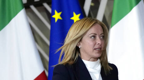 مخادعان روسيان يقضيان على المستقبل المهني لمستشار رئيسة الوزراء الإيطالية