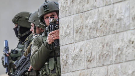 مقتل فلسطينيين خلال اقتحام الجيش الإسرائيلي مدينة جنين