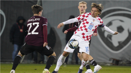 كرواتيا تهزم لاتفيا وتنعش حظوظها في التأهل لـ