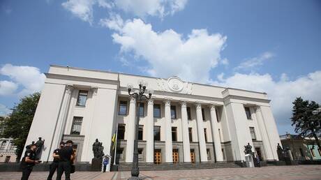 رئيس برلمان أوكرانيا: يجب انتهاك حقوق الروس