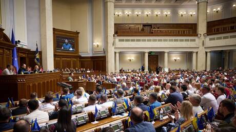 البرلمان الأوكراني لا يمكنه التصويت على قرارات لم يتفق عليها مع 