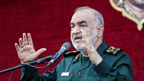 اللواء سلامي: الحرس الثوري الإيراني والتعبئة سيتواجدان في أي نقطة يهدد بها العدو شرف وكرامة المسلمين