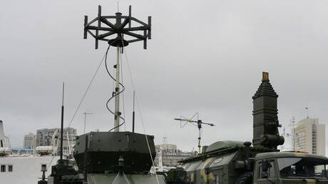 جنرال أوكراني متقاعد: معدات الحرب الإلكترونية الروسية وضعت قوات كييف في مأزق