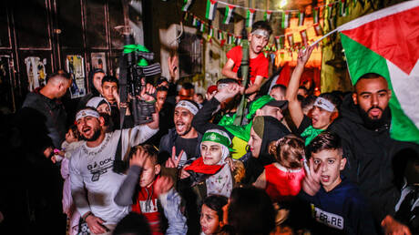 القيادي في حماس أسامة حمدان: عدم التزام إسرائيل بكافة شروط الهدنة وتبادل الأسرى يعرض الاتفاق للخطر