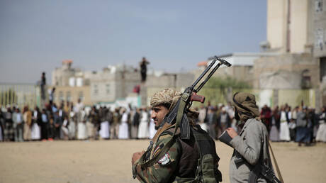 الحوثيون يردون على 