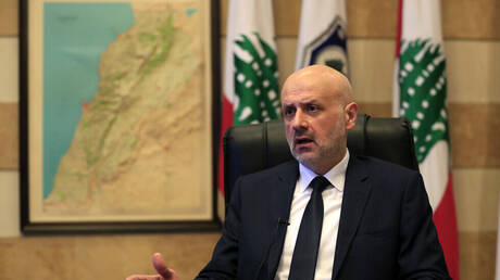 وزير الداخلية اللبناني يعلن ضبط 3 مليون ونصف حبة كبتاغون معدة للتهريب إلى دولة إفريقية (صور)