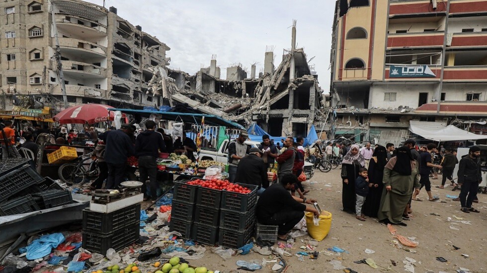 نتنياهو: هناك خلافات مع الإدارة الأمريكية بشأن الحرب على غزة وسنواصل توزيع السلاح على الإسرائيليين