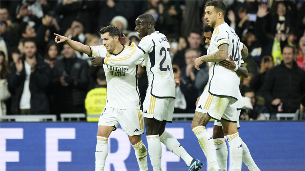 ريال مدريد يستعيد صدارة