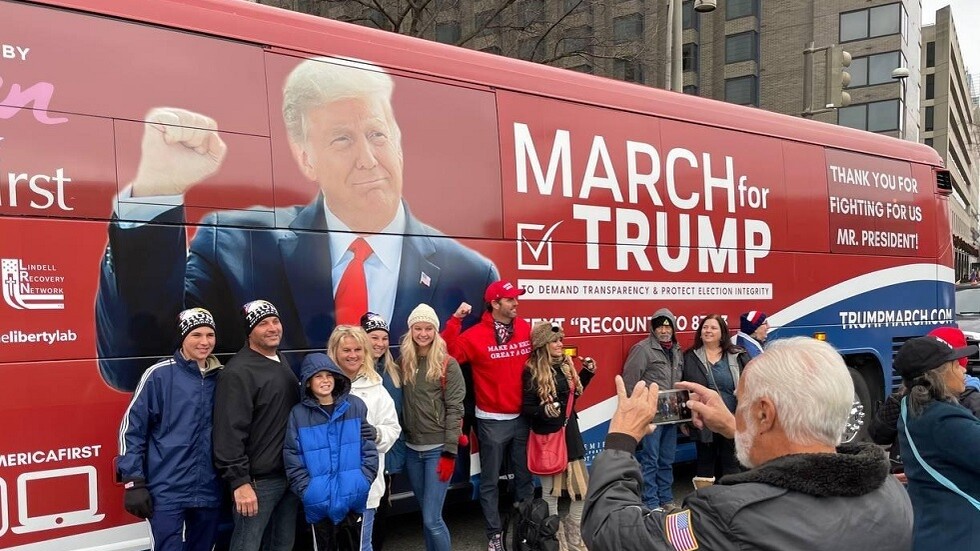 ترامب يعلن "حملة صليبية" ضد بايدن