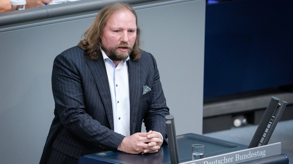 برلماني ألماني رفيع: لولا دعم واشنطن لكانت كييف في أيدي الروس الآن