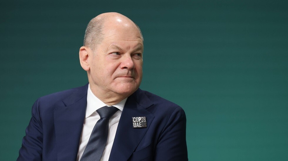 شولتس يعرب عن